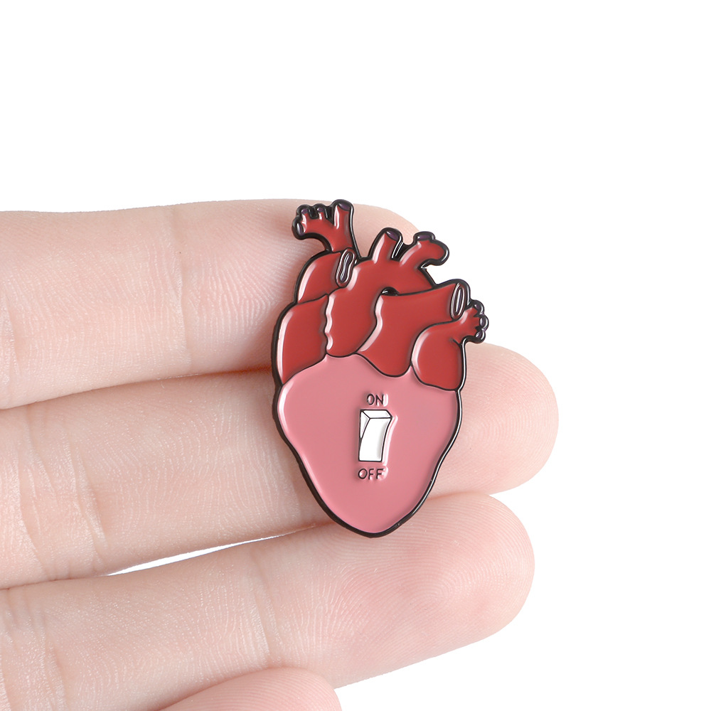 Anatomical Heart Enamel Pin Br - огляд і ціна Medical Label